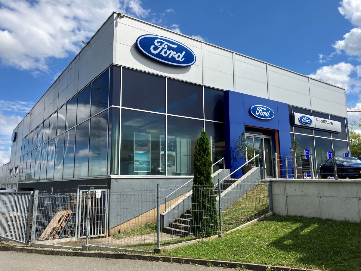 Ford OMB, Ořech.